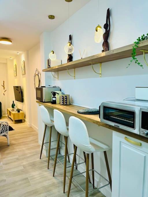 New Luxurious Studio With Patio/Center Apartment Malaga Exterior photo