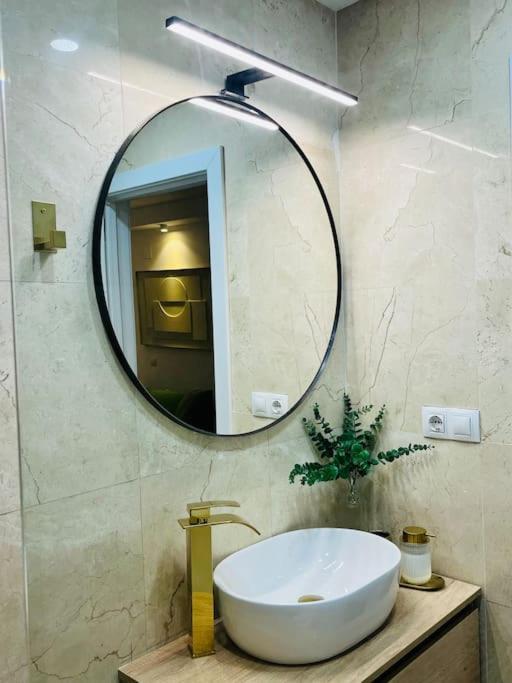 New Luxurious Studio With Patio/Center Apartment Malaga Exterior photo